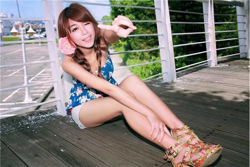 最全清纯美女小紫长腿迷人外拍相册