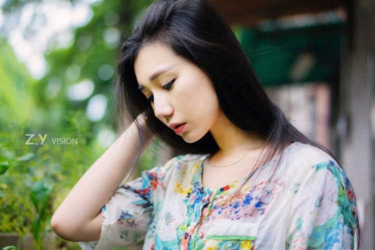 高清长发清纯美女户外唯美图集