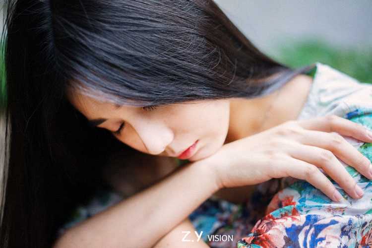 高清长发清纯美女户外唯美图集