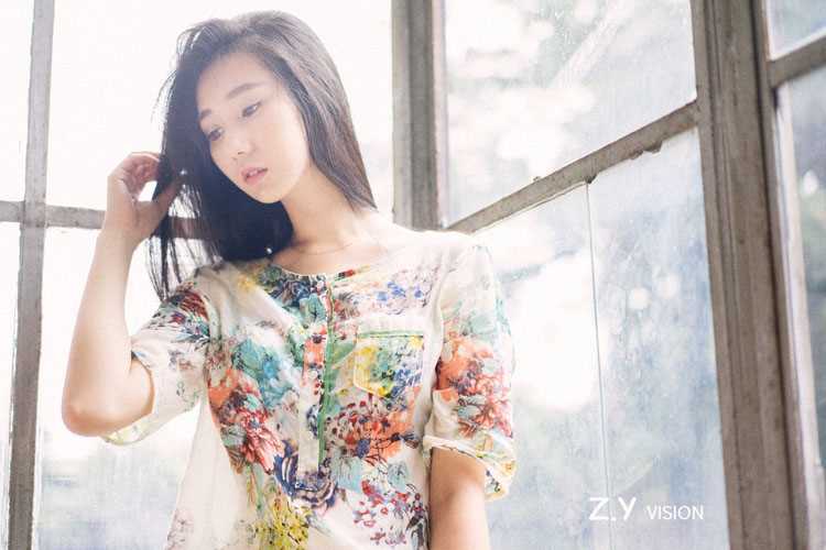 高清长发清纯美女户外唯美图集