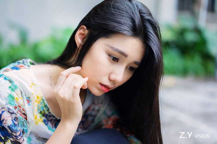 高清长发清纯美女户外唯美图集