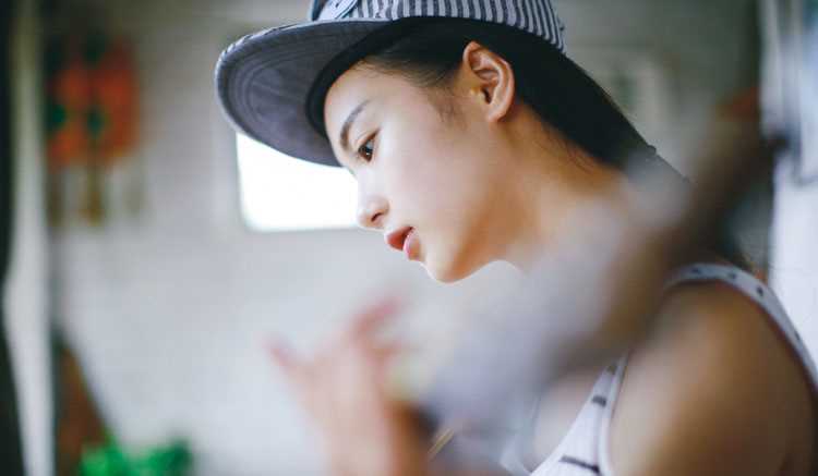 精选清纯可爱美女室内唯美图册