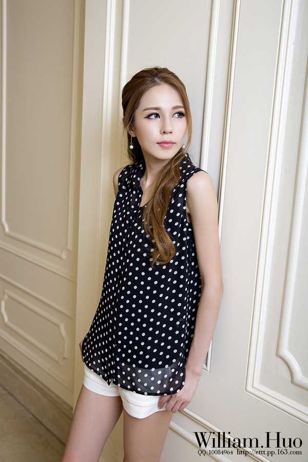 最新气质美女清纯街拍壁纸