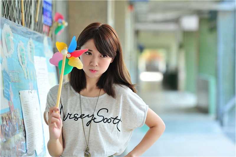 高清短裙女生小玉户外清纯唯美集图集