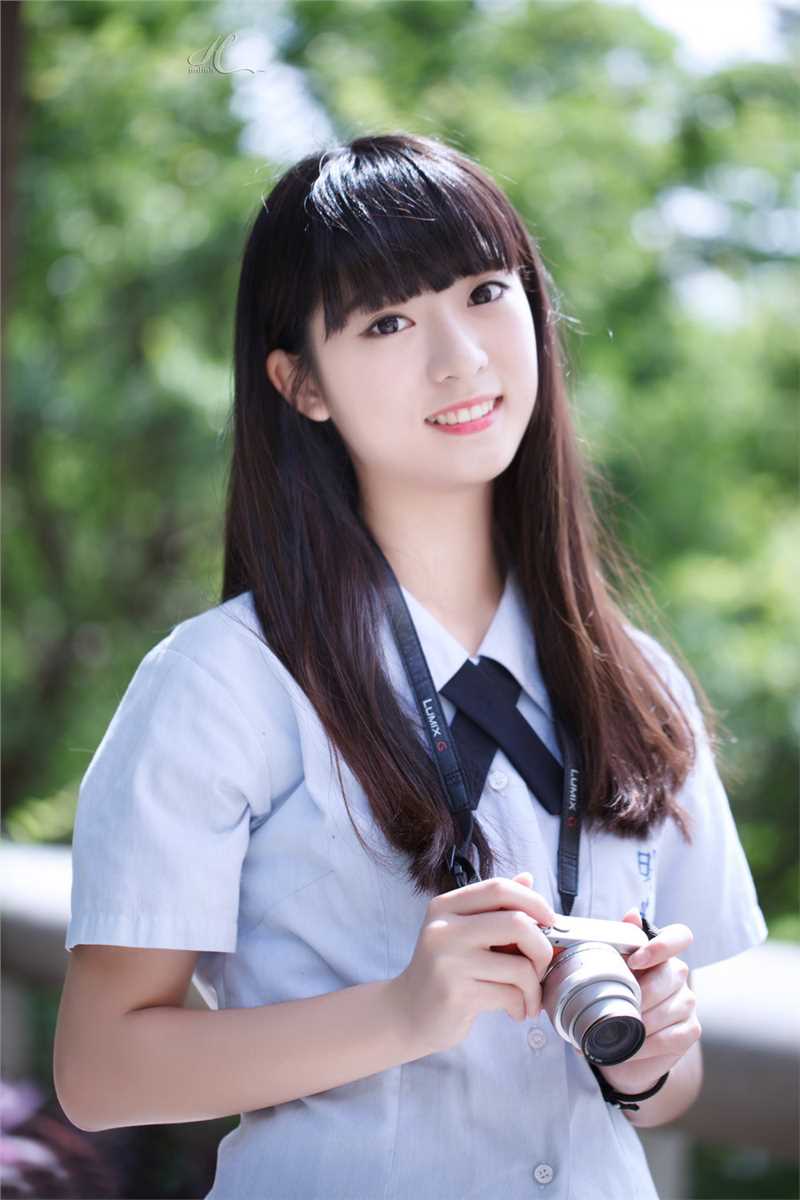 精选可爱制服美女清纯惹人爱图册