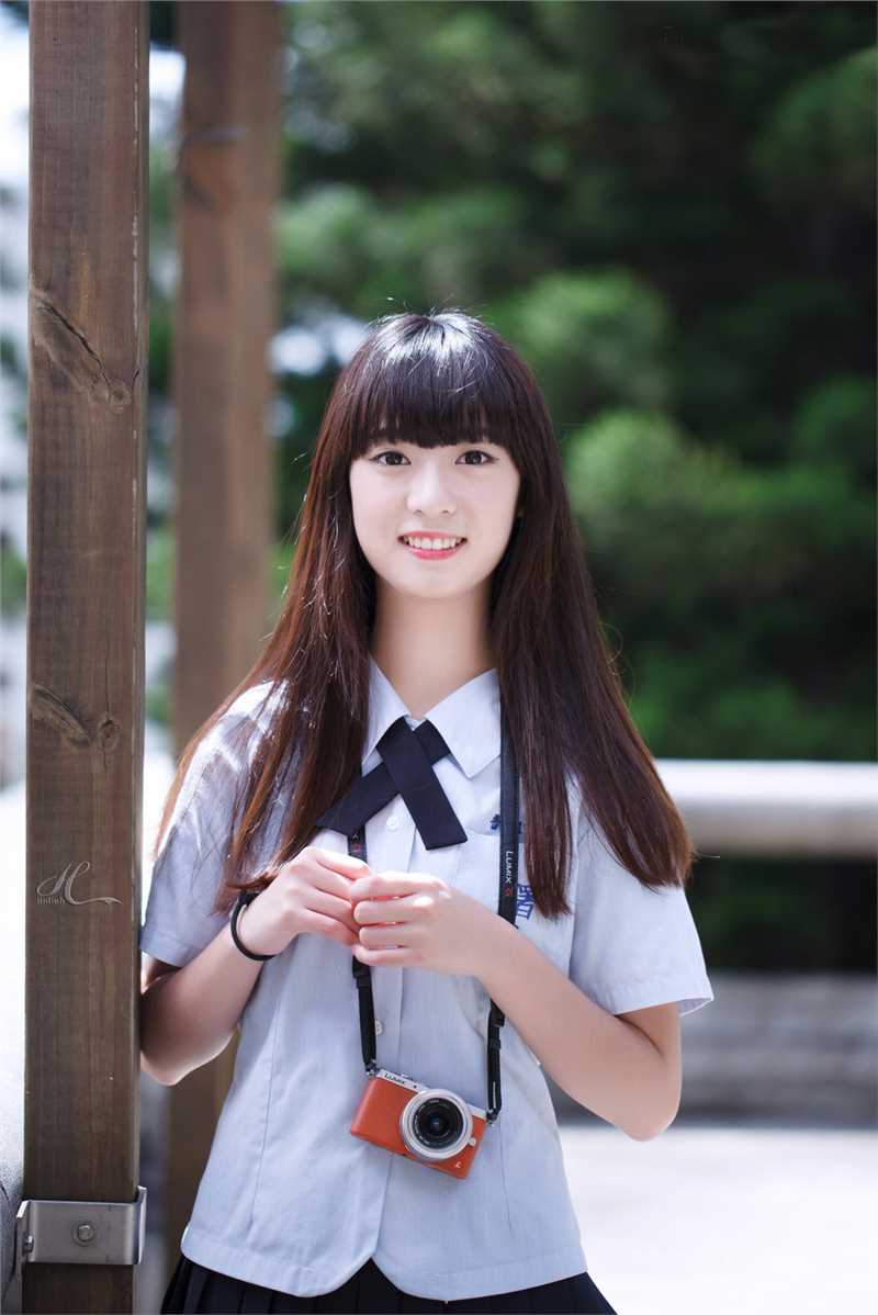 精选可爱制服美女清纯惹人爱图册