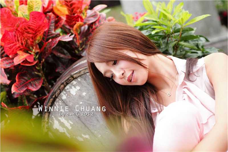 高清短裤美女Winnie小雪清纯唯美外拍图集