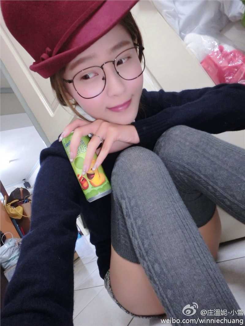 最新清纯女孩Winnie小雪生活照合集图集