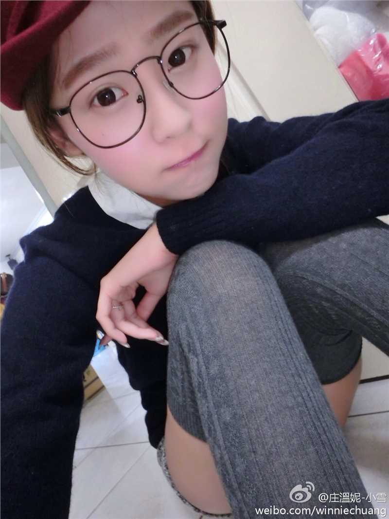 最新清纯女孩Winnie小雪生活照合集图集
