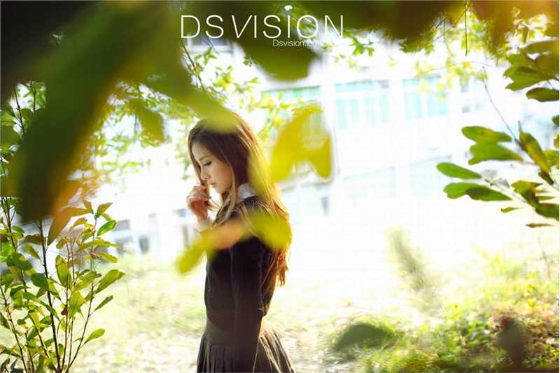 精选清纯少女户外迷人气质图册