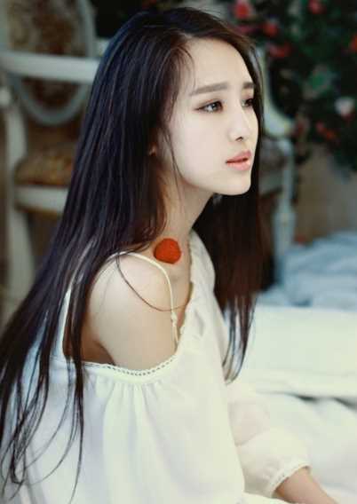 最全清纯白衣美女迷人微笑很倾城相册