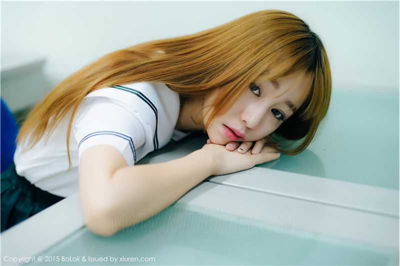 最全学生装美女王语纯室内清纯唯美照壁纸