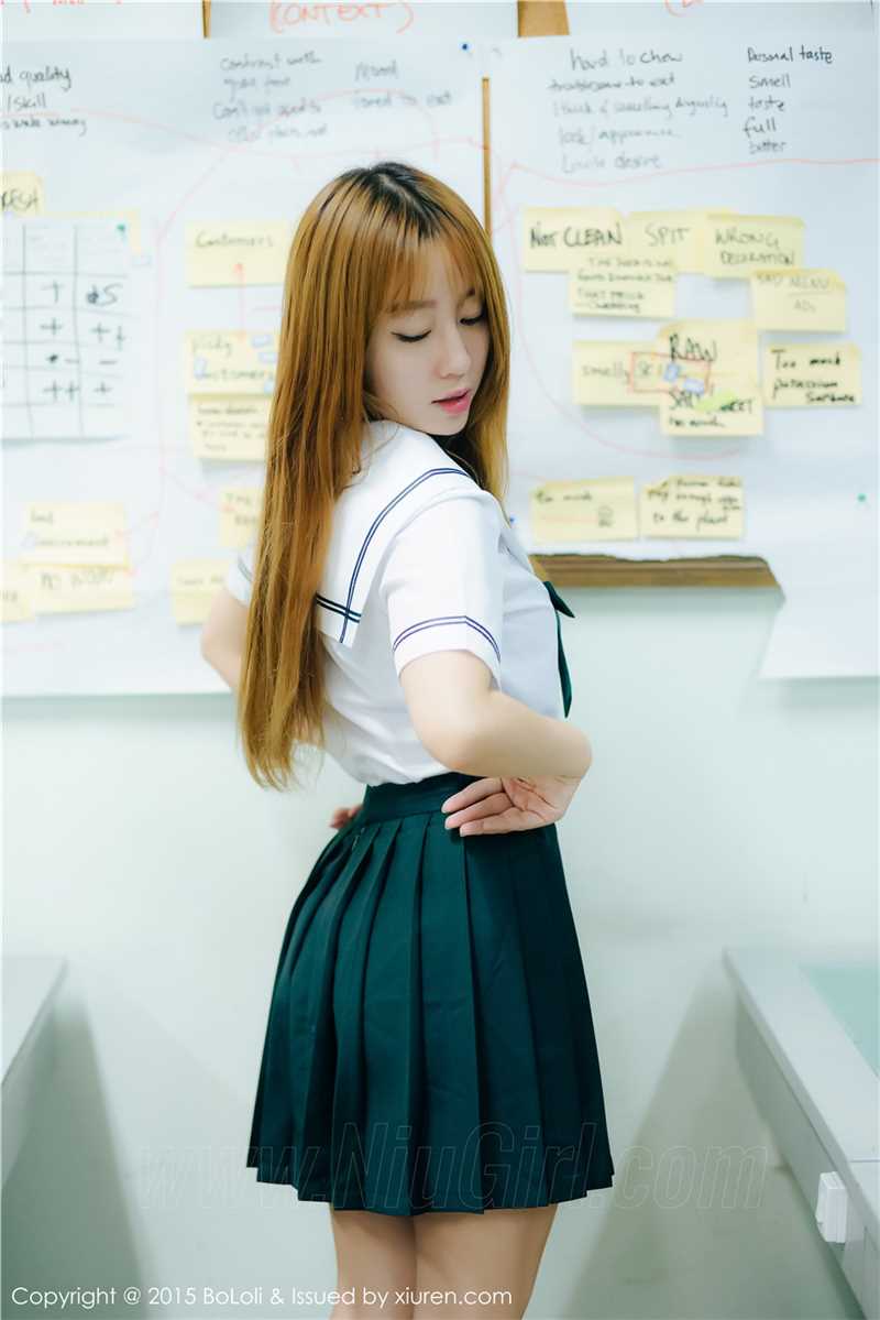 最全学生装美女王语纯室内清纯唯美照壁纸