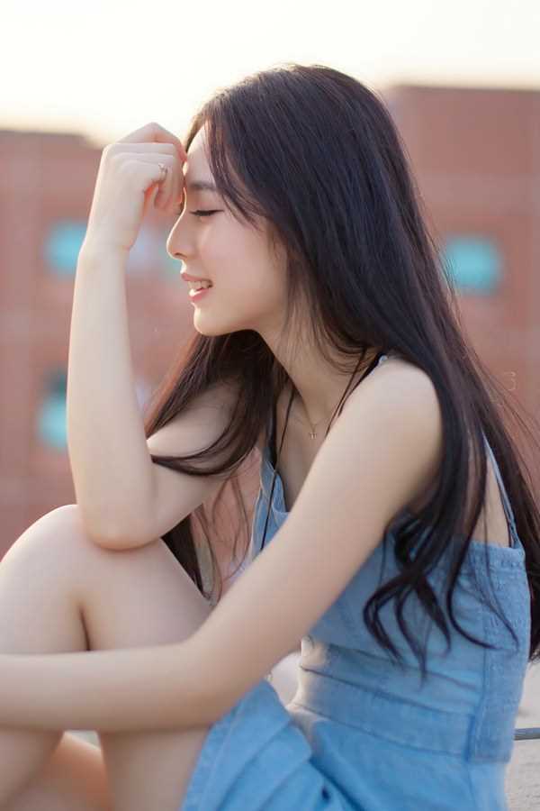 特别专辑清纯长发美女天台唯美写照