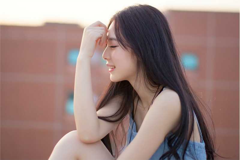 特别专辑清纯长发美女天台唯美写照