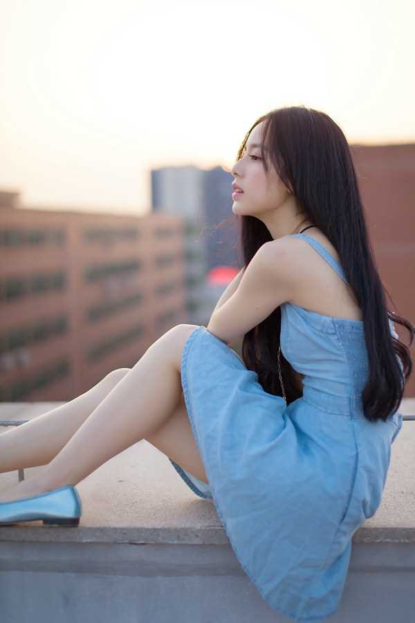 特别专辑清纯长发美女天台唯美写照