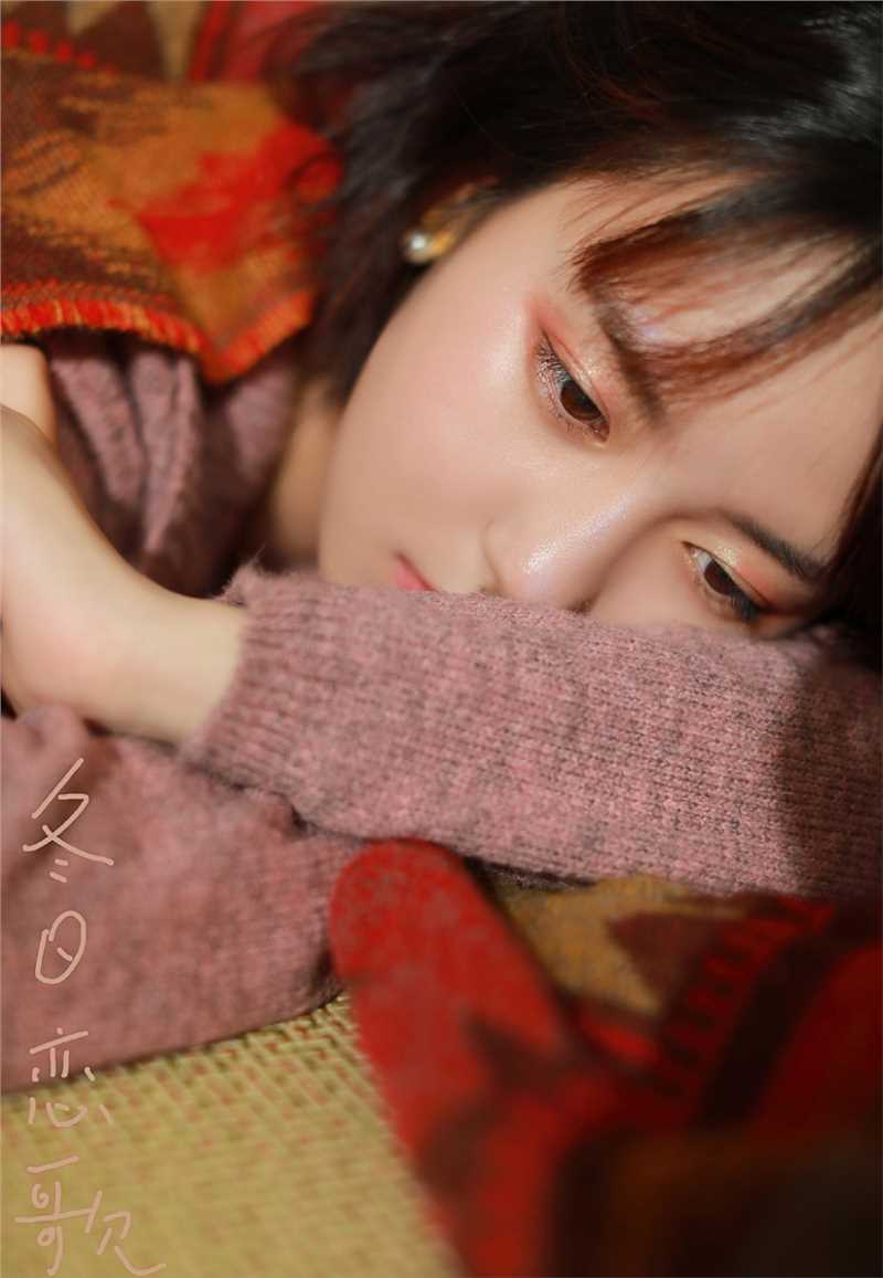 短发少数民族美女御姐闺房冷艳冰美人清纯