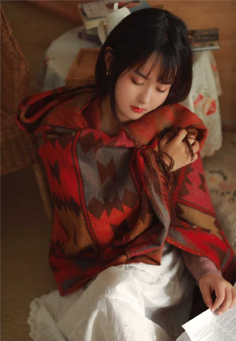 短发少数民族美女御姐闺房冷艳冰美人清纯