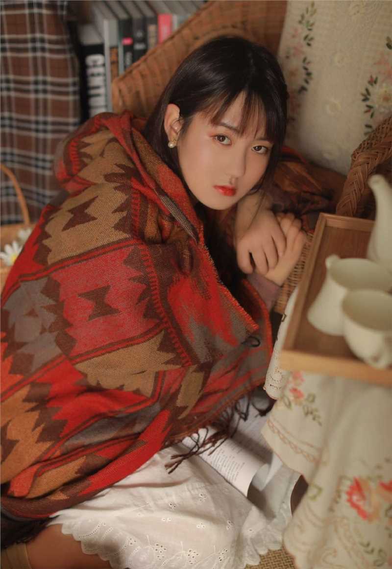 短发少数民族美女御姐闺房冷艳冰美人清纯