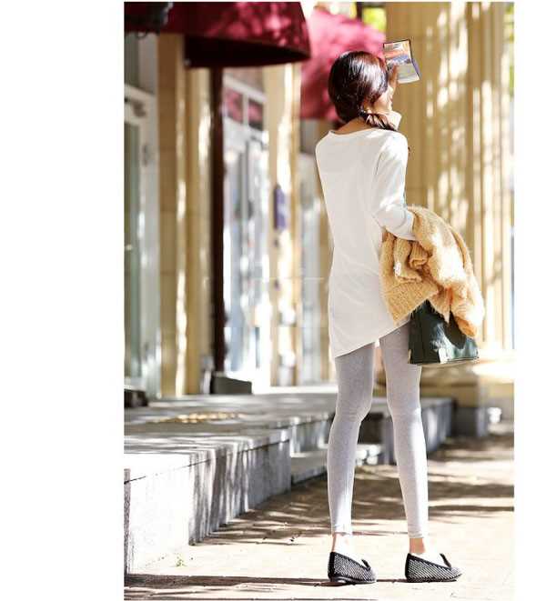 精选清纯长发美女阳光迷人街拍图册