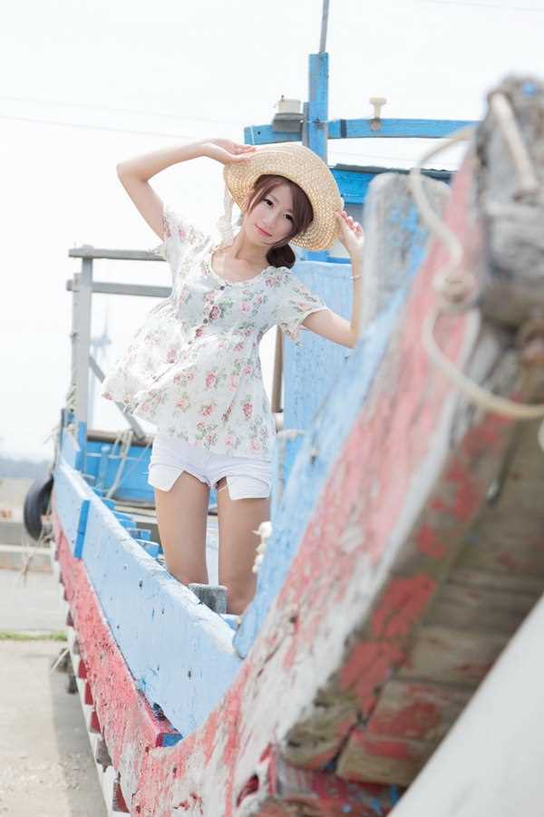 优质甜美女孩小嘉户外清纯唯美相册