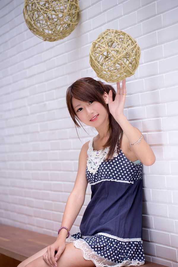 优质甜美女孩小嘉户外清纯唯美相册