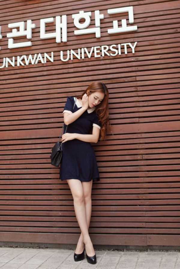 最全清纯女生黑色短裙迷人街拍相册