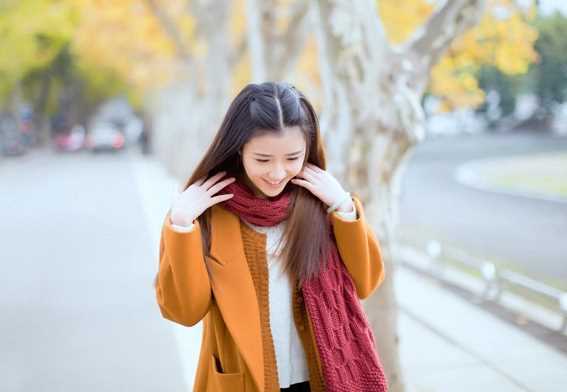 高清清纯少女户外迷人笑容写照图集