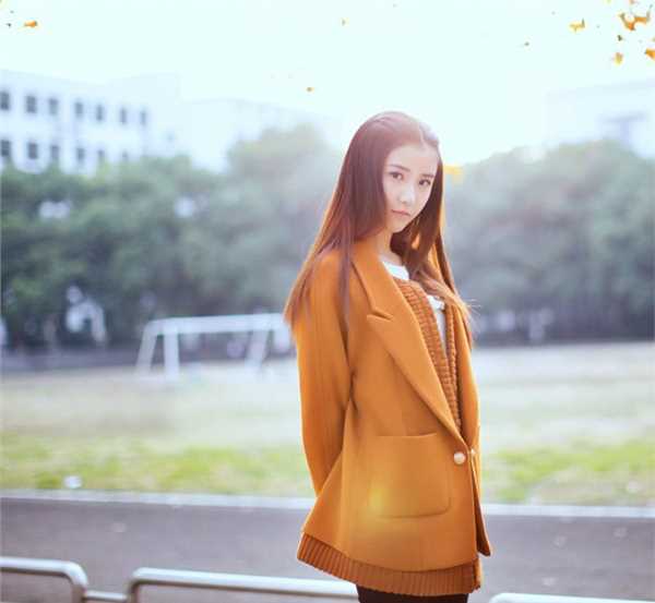 高清清纯少女户外迷人笑容写照图集