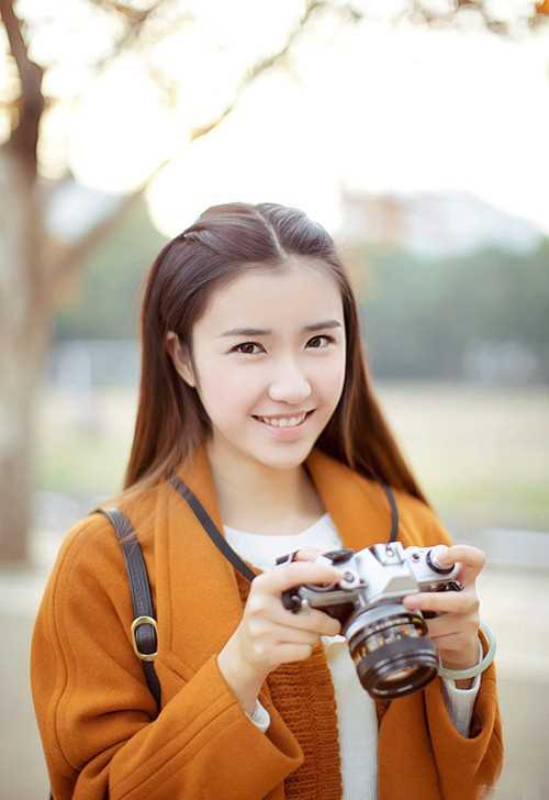 高清清纯少女户外迷人笑容写照图集