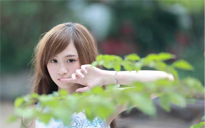 清纯邻家女孩户外唯美