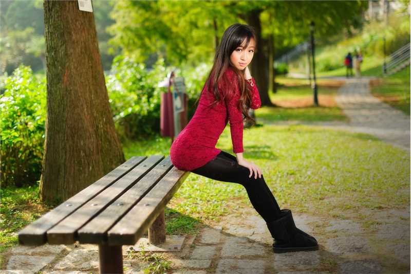 优质邻家女孩李倩熙户外清纯唯美写照图片