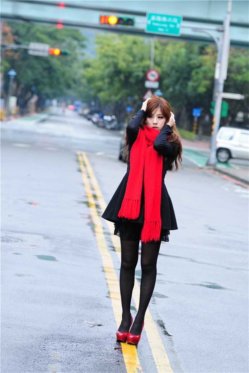 最新清纯校花秋日户外唯美写照图集