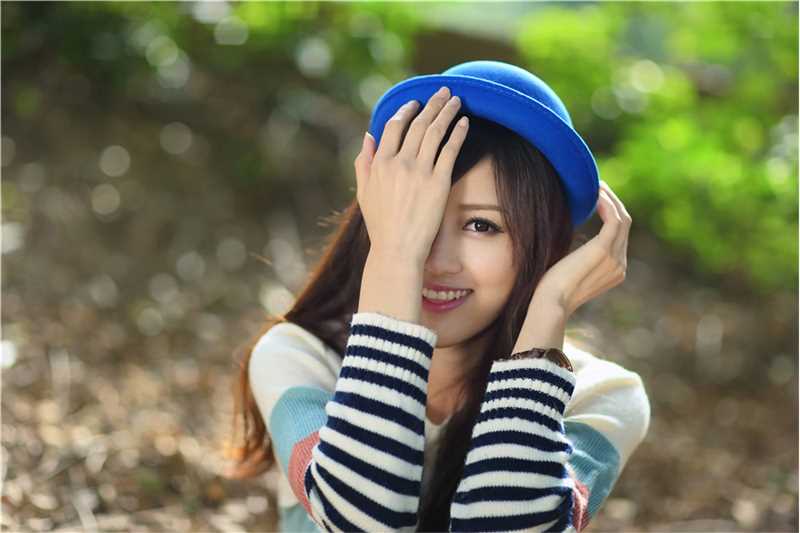 高清90后清纯美女初秋户外迷人图集