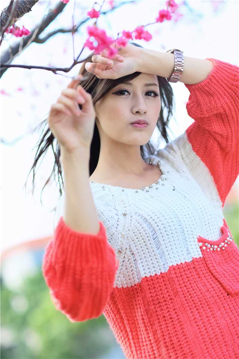 高清90后清纯美女初秋户外迷人图集