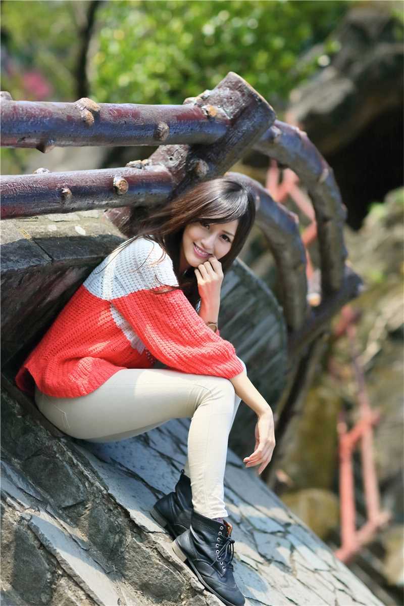 高清90后清纯美女初秋户外迷人图集