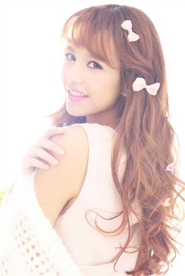 清纯长发美女室内唯美私房