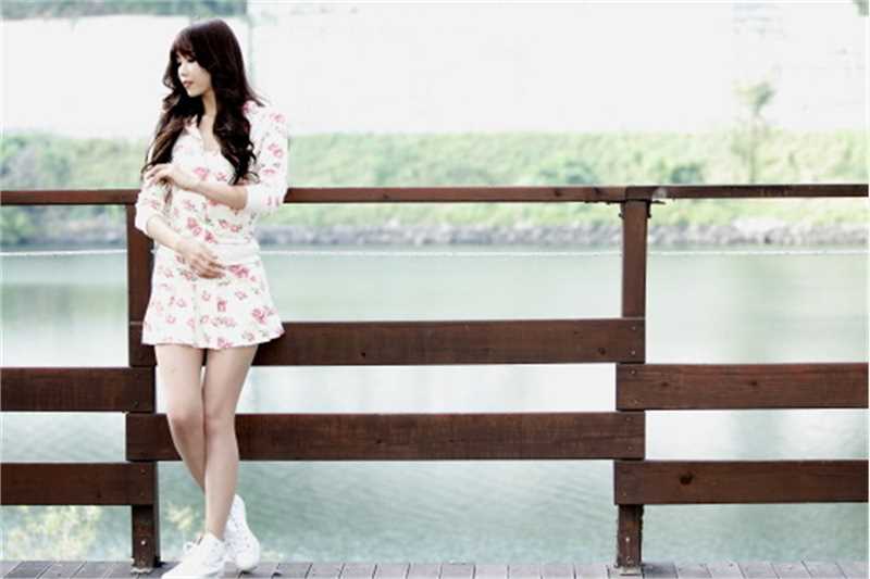 精选韩国女孩李恩慧清纯唯美外拍图册