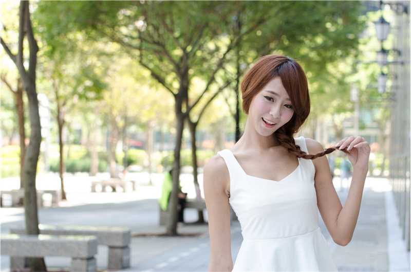 精选清纯美女校花小雪Winnie白衣迷人图册