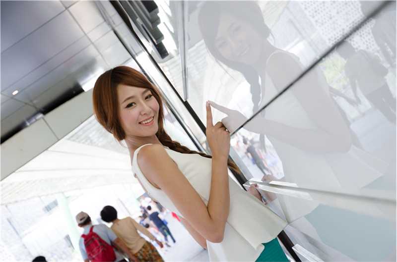 精选清纯美女校花小雪Winnie白衣迷人图册