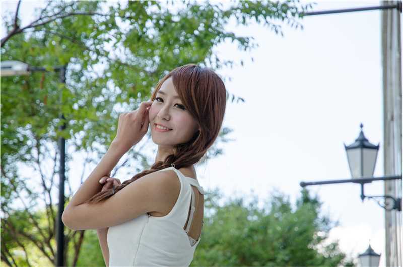 精选清纯美女校花小雪Winnie白衣迷人图册