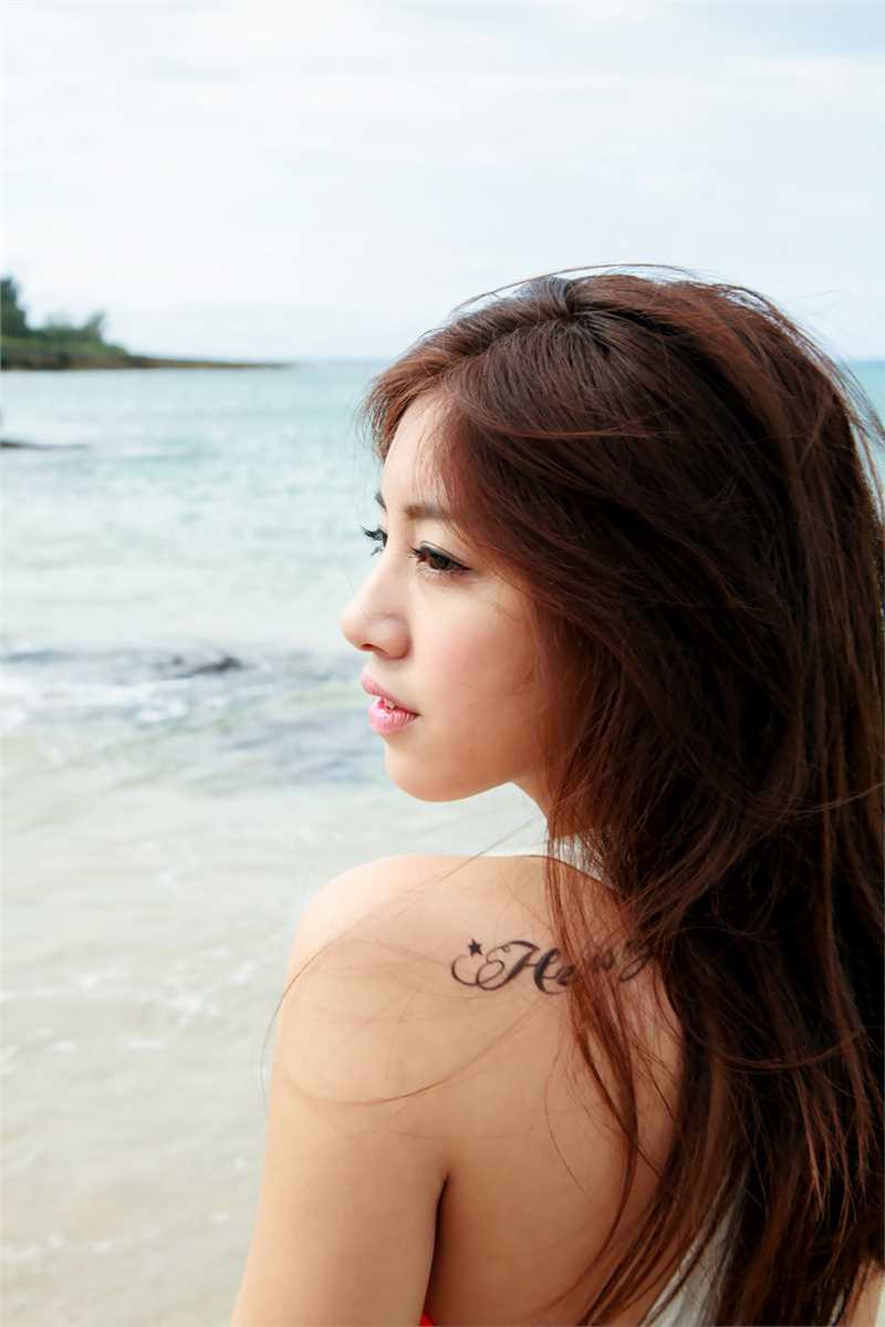 最全清纯萝莉沙滩热裤性感壁纸