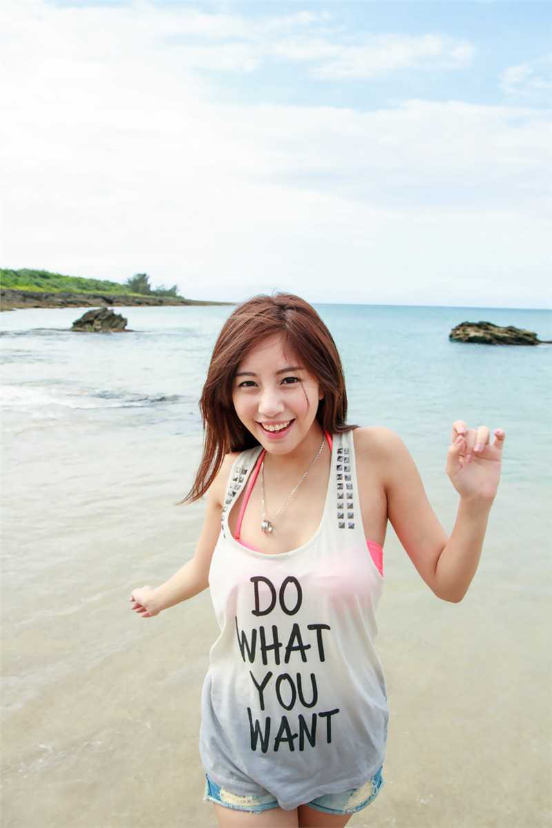 最全清纯萝莉沙滩热裤性感壁纸