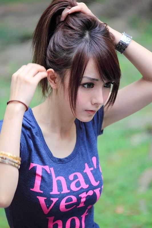 优质清纯少女户外迷人相册