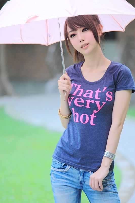 优质清纯少女户外迷人相册