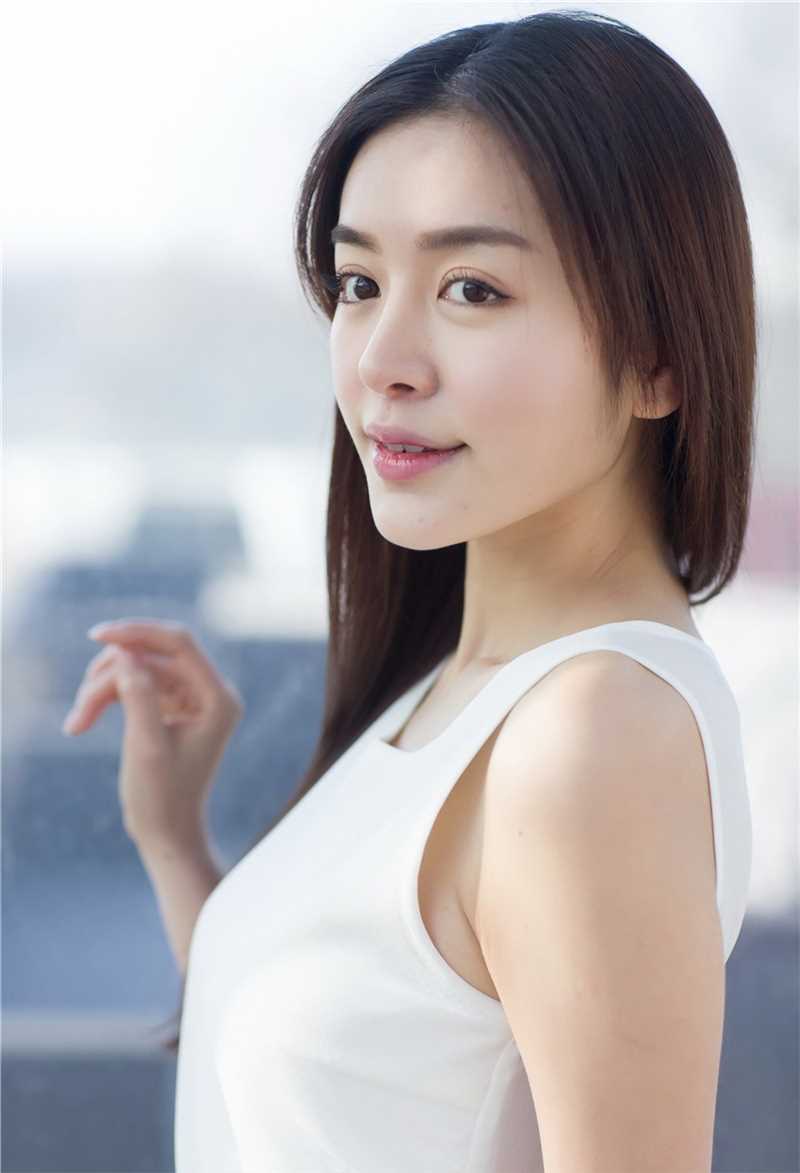 最新性感女星赵多娜玩转清纯诱惑图集