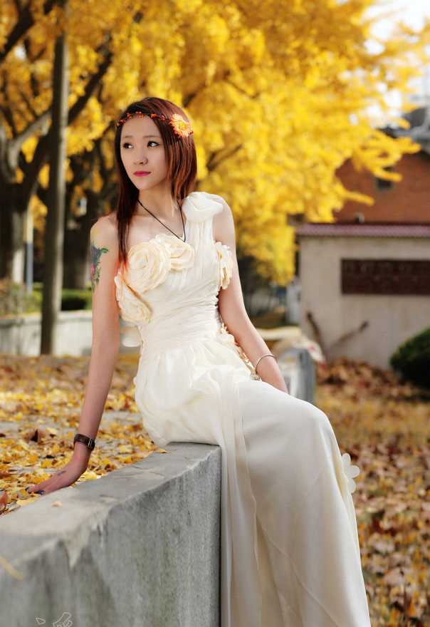 最全清纯校花秋日枫叶树下迷人相册