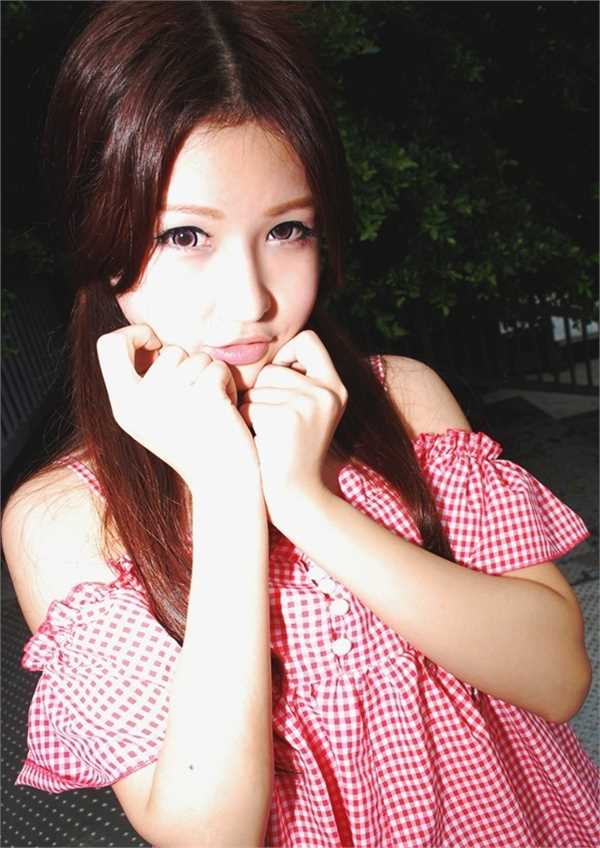 最新清纯女生初夏小清新私房照图集