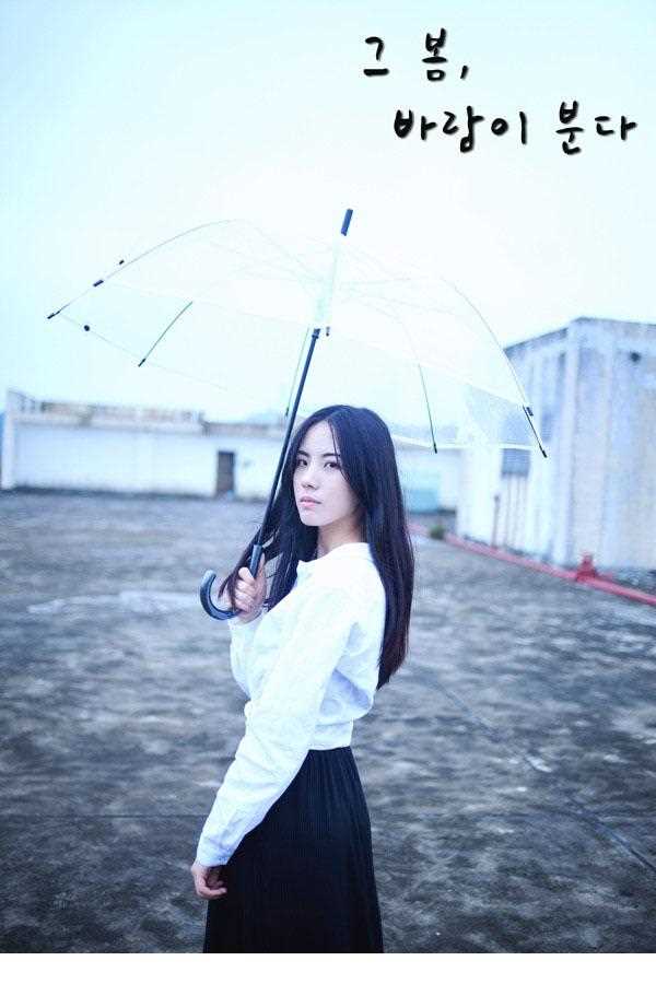 最新街拍美女学生装显清纯壁纸