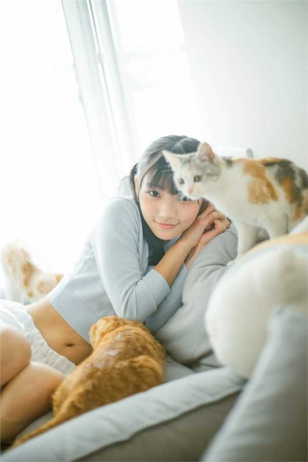 最新00后美少女夏日清纯壁纸